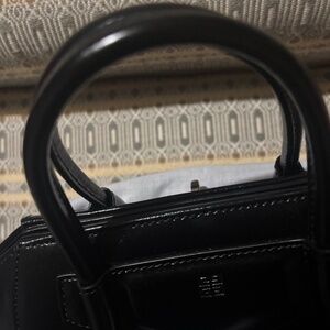 Handles to bag previously posted